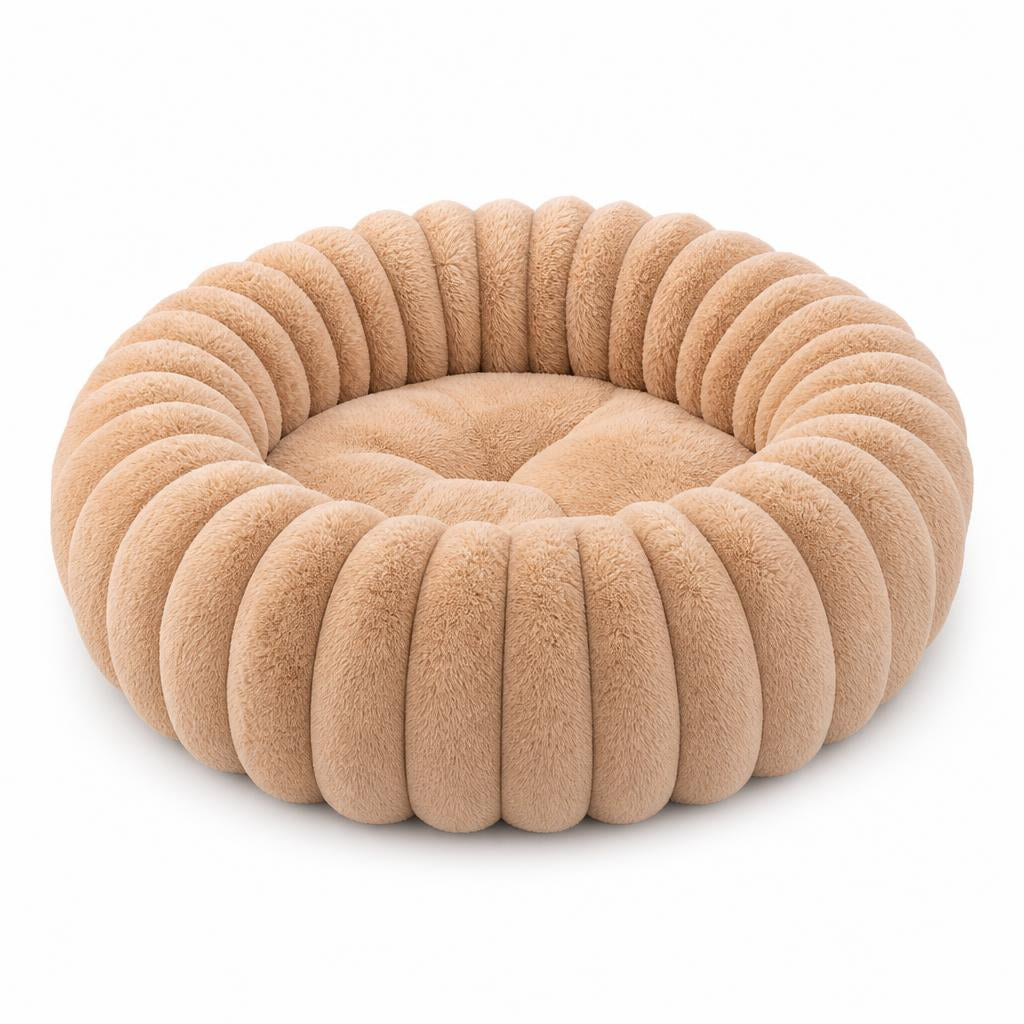Cama peluda para mascotas - foto fondo blanco